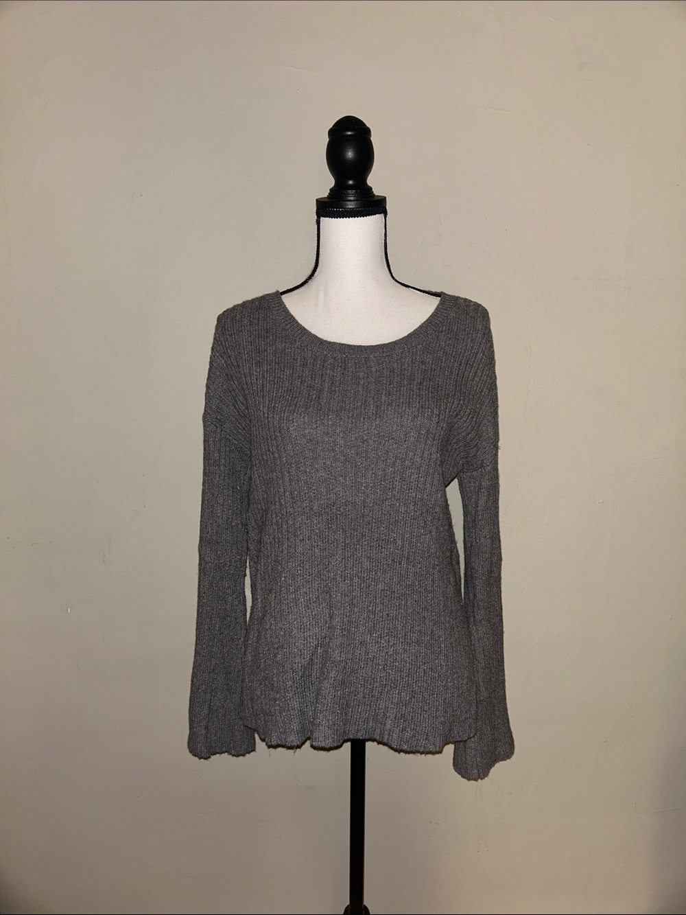 American Eagle Outfitters Gray Ribbed Long Sleeve Sweater